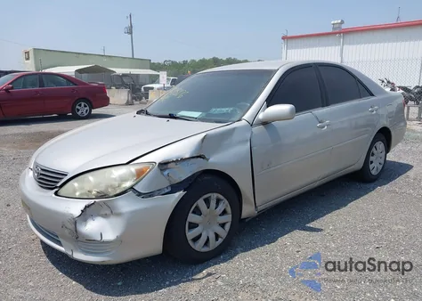 2005 Toyota Camry Le/Xle/Se from USA, damaged, VIN 4T1BE32K45U031371